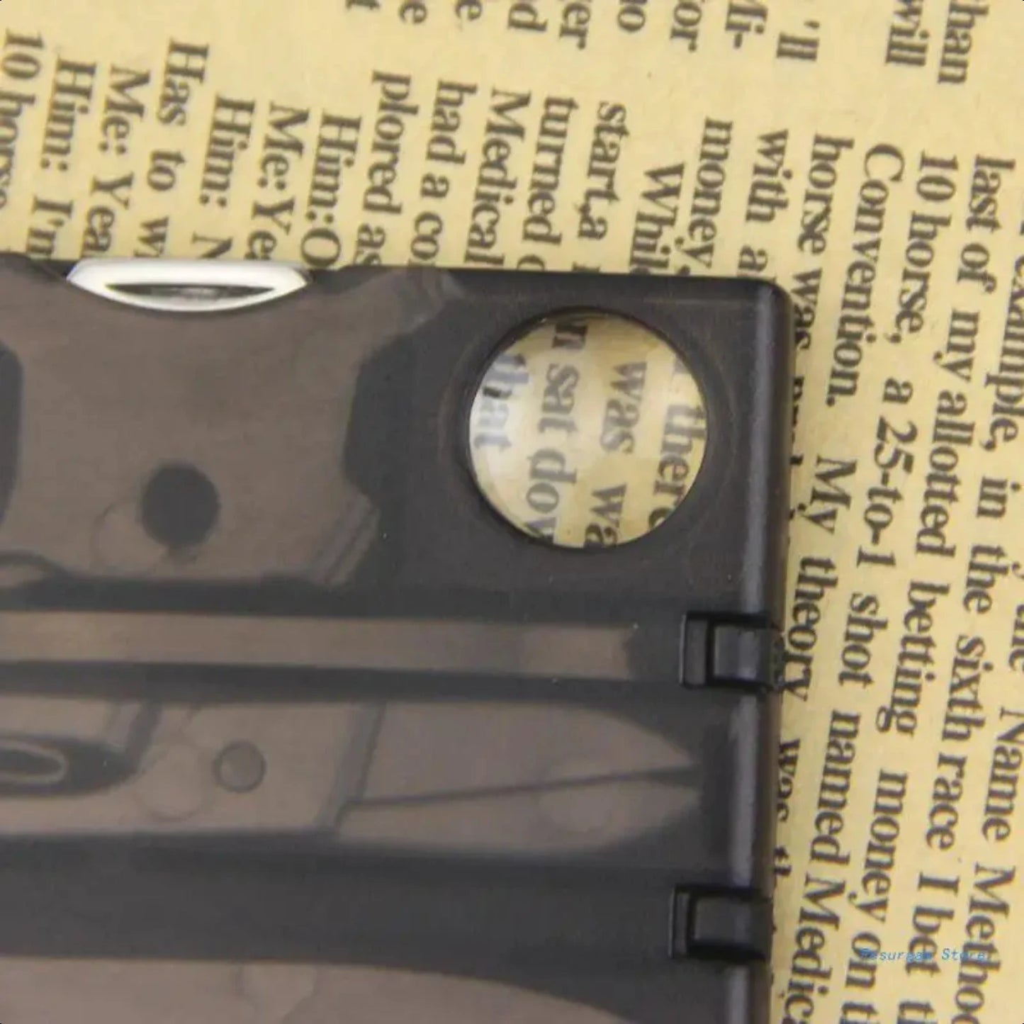 Handy Multifunctional Survival Camping Tool Card   Light Magnifier  Drop Shipping