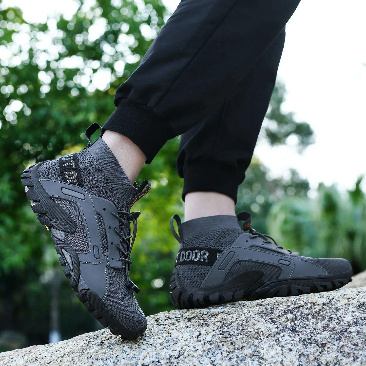 On Hiking Upstream Wading Shoes Non-slip Mesh Breathable Water Sneakers High Top Climbing Footwear Men Quick Dry Shoes Slip